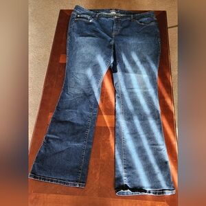 Torrid Classic Blue Women's Jeans mid rise slim boot 20T